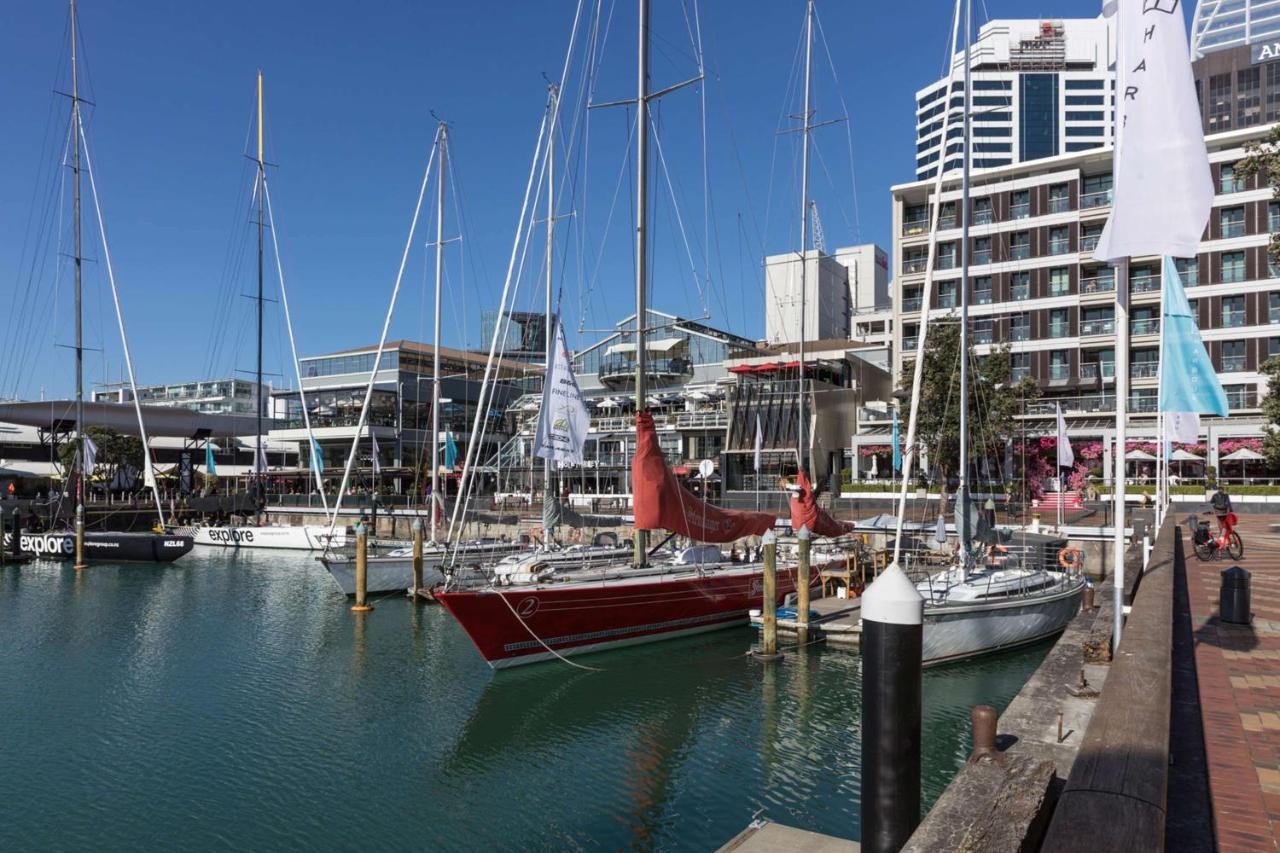 Qt Auckland Hotel Bagian luar foto The waterfront at the Viaduct Harbour