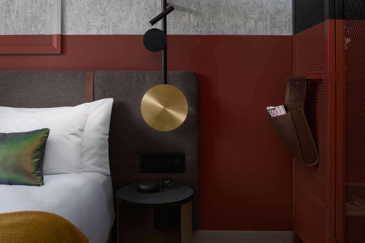 Qt Auckland Hotel Bagian luar foto A room at the hotel