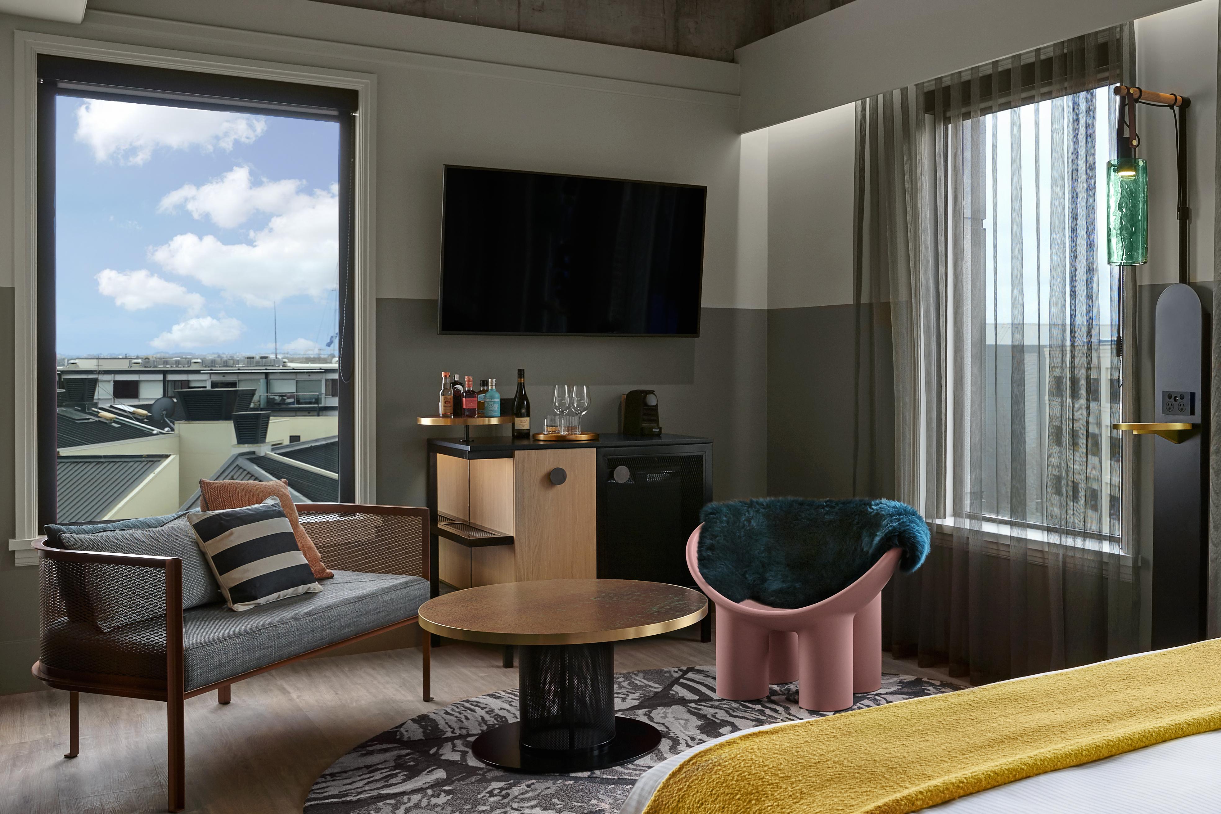 Qt Auckland Hotel Bagian luar foto A room at the hotel