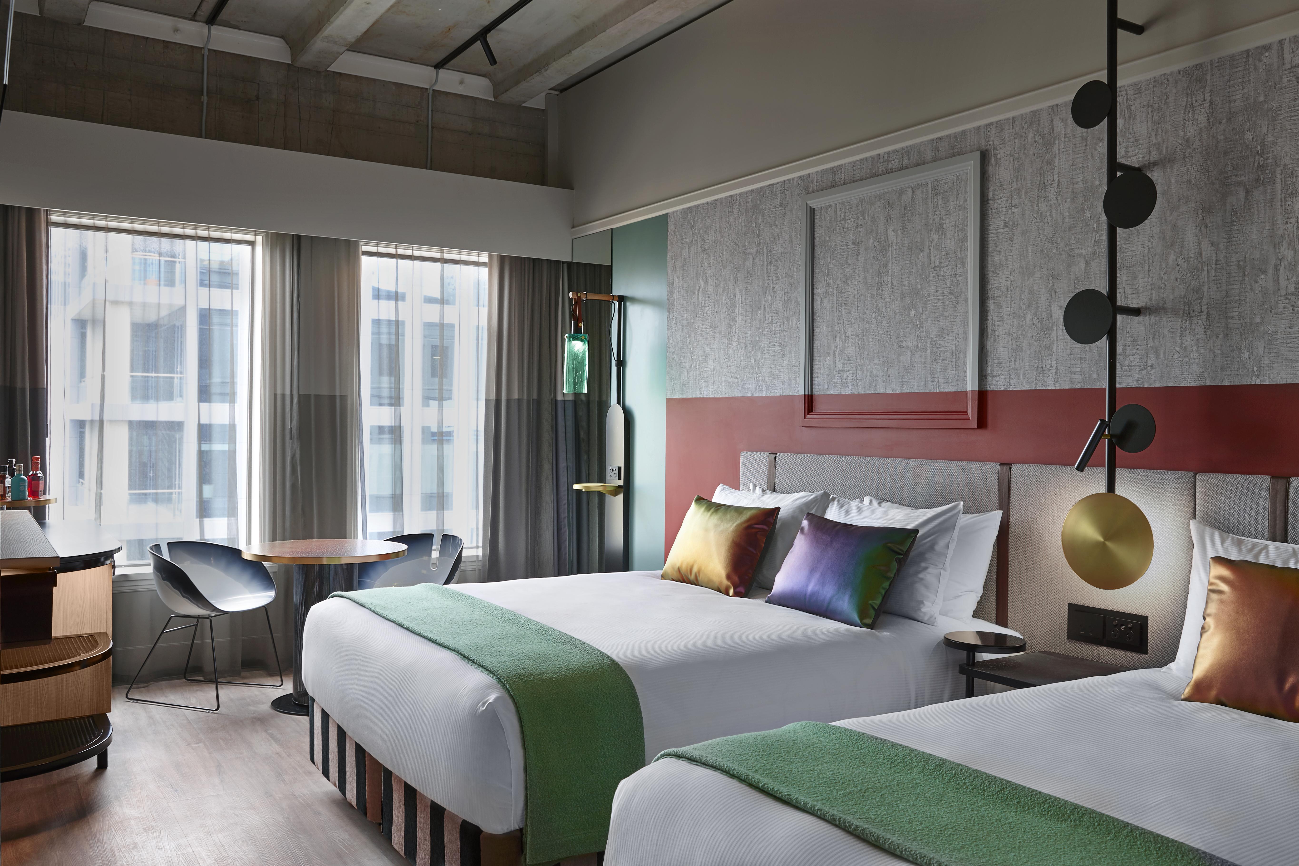 Qt Auckland Hotel Bagian luar foto A room at the hotel
