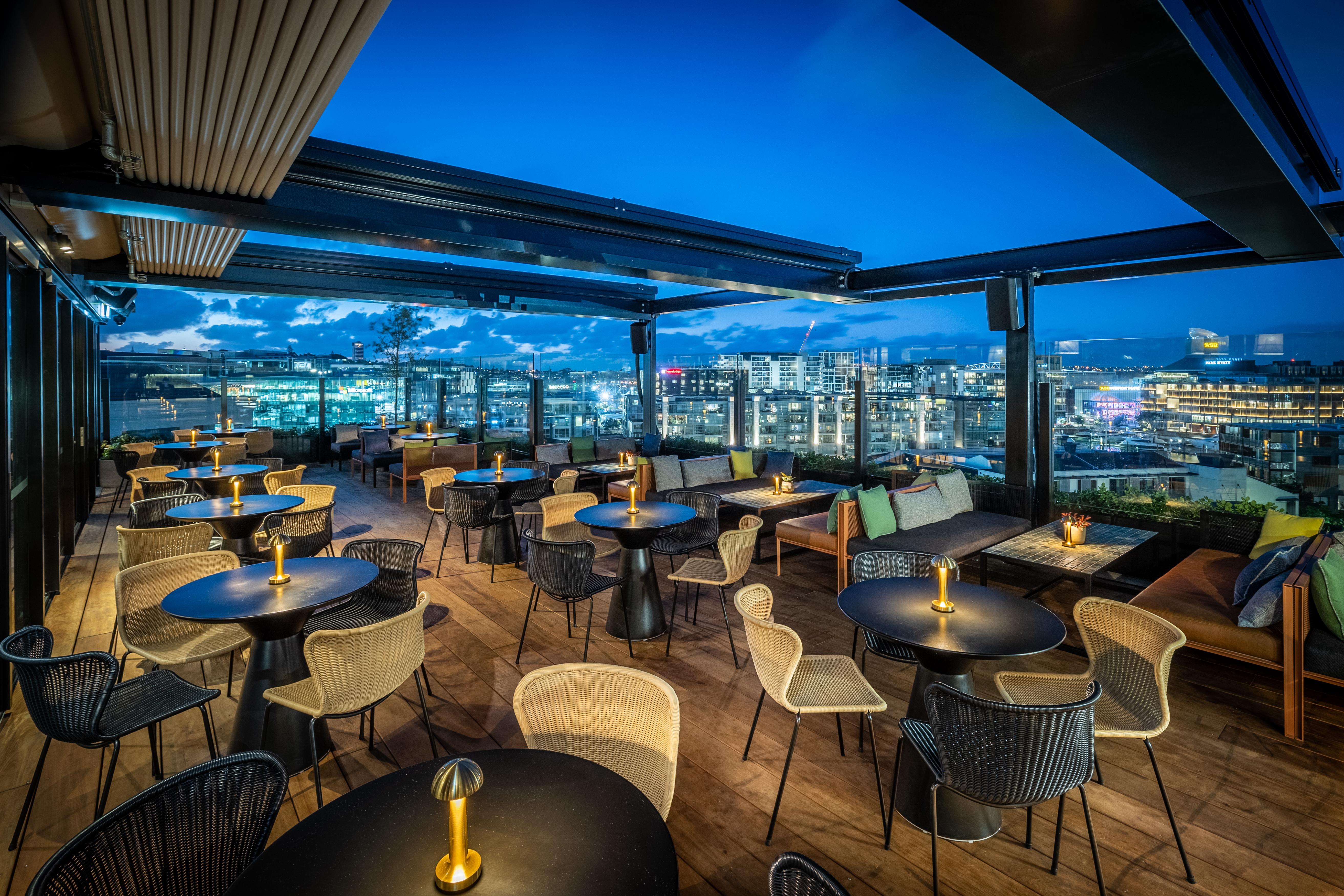 Qt Auckland Hotel Bagian luar foto The Sky Bar